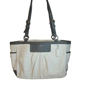 Coach Soho Pleated Leather Tote Bag Cream Grey Shoulder Bag 13732